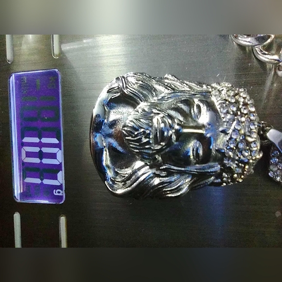 Silver Jesus Pendant Necklace - Picture 6 of 8